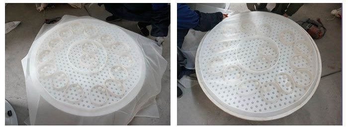 直徑1000型塑料振動(dòng)篩換網(wǎng)第一步準(zhǔn)備網(wǎng)架平鋪細(xì)網(wǎng)，固定細(xì)網(wǎng)剪去多余細(xì)網(wǎng)。