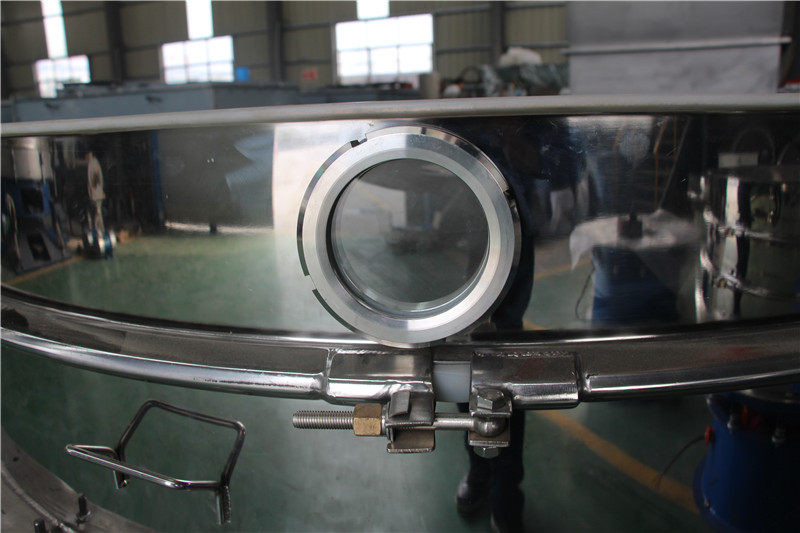 醫(yī)藥振動篩：大束環(huán)展示。